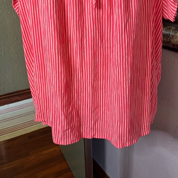 Torrid Top Red Striped Cap Sleeve NWOT Sz 5 - Picture 3 of 13